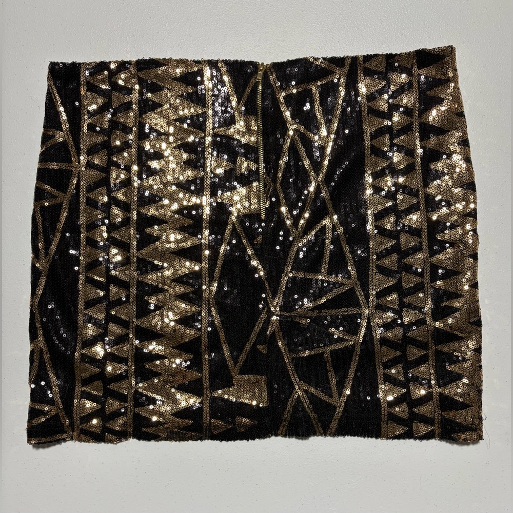 Large Windsor Black and Gold Sequin Mini Skirt - Picture 6 of 6